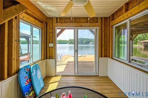 21 Browns Point Ln, Bumpass, VA 23024 photo 5