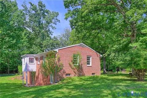 21 Browns Point Ln, Bumpass, VA 23024 photo 17