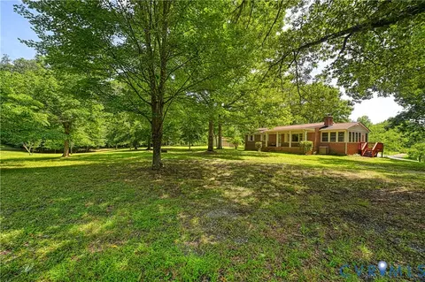 21 Browns Point Ln, Bumpass, VA 23024 photo 23