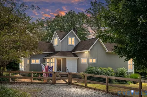 730 N Independence Dr, Montross, VA 22520