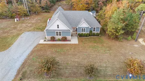 8544 Elysium Dr, Lanexa, VA 23089 photo 2