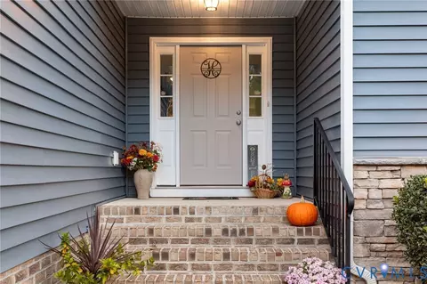 8544 Elysium Dr, Lanexa, VA 23089 photo 5