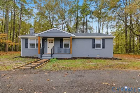 7603 Golf Course Dr, Disputanta, VA 23842
