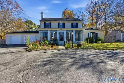 7471 Shoreline Dr, Quinton, VA 23141
