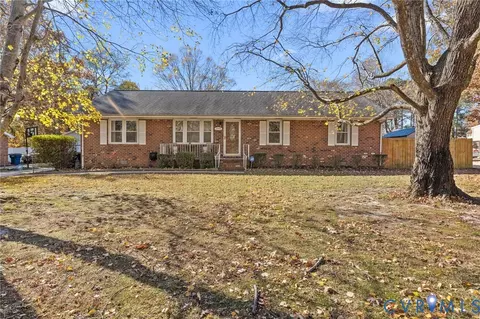 15908 Saromont Ave, Chester, VA 23831