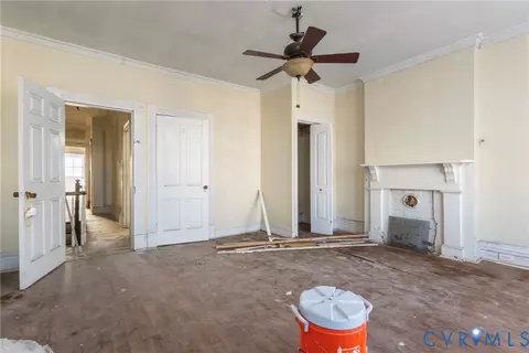 Living - 3105 E Broad St, Richmond, VA 23223 photo 7 of 7