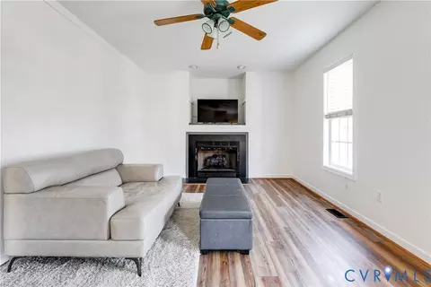 11701 Clear Ridge Dr, Midlothian, VA 23112 photo 5
