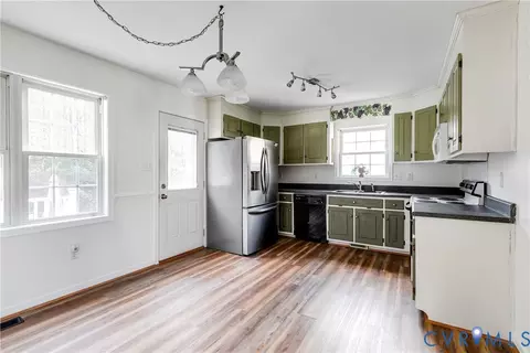 11701 Clear Ridge Dr, Midlothian, VA 23112 photo 8