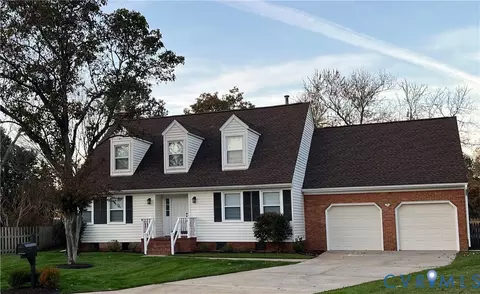 905 Barcelona Ct, Chesapeake, VA 23322