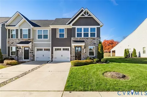 5869 Austin Woods Dr, North Chesterfield, VA 23234