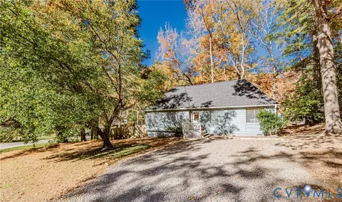 8330 Scottingham Dr, Richmond, VA 23236