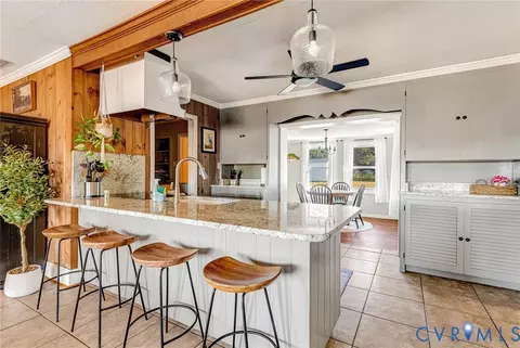700 W Riverside Dr, Lanexa, VA 23089 photo 8