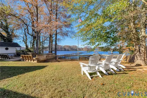 700 W Riverside Dr, Lanexa, VA 23089 photo 39
