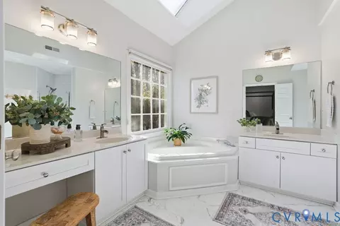 Bath - 5600 Houndmaster Rd, Midlothian, VA 23112 photo 3 of 4