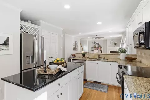 Kitchen - 5600 Houndmaster Rd, Midlothian, VA 23112 photo 3 of 3