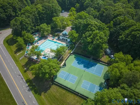 Exterior - 5600 Houndmaster Rd, Midlothian, VA 23112 photo 17 of 17