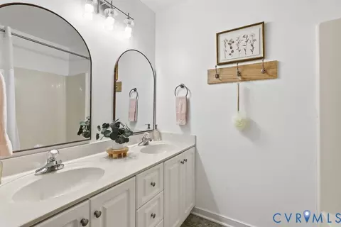 Bath - 5600 Houndmaster Rd, Midlothian, VA 23112 photo 2 of 4