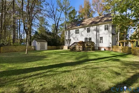 Exterior - 5600 Houndmaster Rd, Midlothian, VA 23112 photo 8 of 17