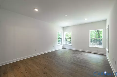 8369 Mount Eagle Rd, Ashland, VA 23005 photo 10