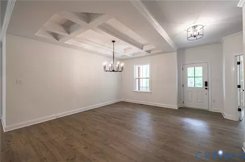 8369 Mount Eagle Rd, Ashland, VA 23005 photo 2