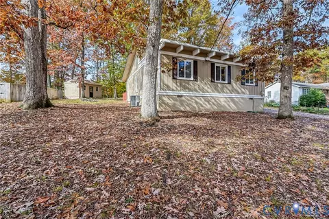 2009 Highland Dr, Powhatan, VA 23139