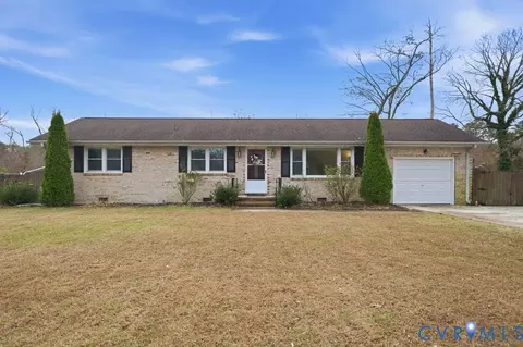 240 Southwood Dr, Petersburg, VA 23805