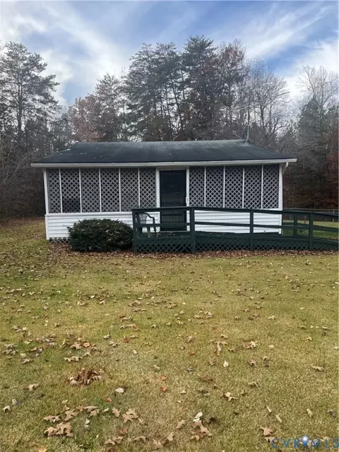 3255 Springfield Rd, Meherrin, VA 23954
