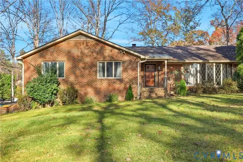 2529 Bogese Dr, Petersburg, VA 23805