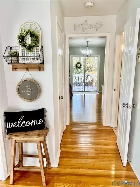 Entry Way - 5617 Chatmoss Rd, Midlothian, VA 23112 photo 1 of 2