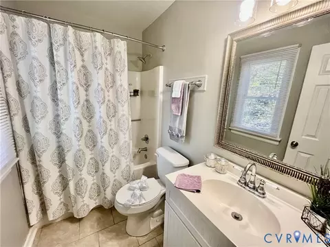 Bath - 5617 Chatmoss Rd, Midlothian, VA 23112 photo 2 of 3
