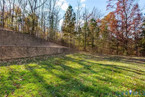 Exterior - 3107 Handley Rd, Midlothian, VA 23113 photo 8 of 9
