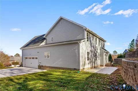 Exterior - 3107 Handley Rd, Midlothian, VA 23113 photo 9 of 9