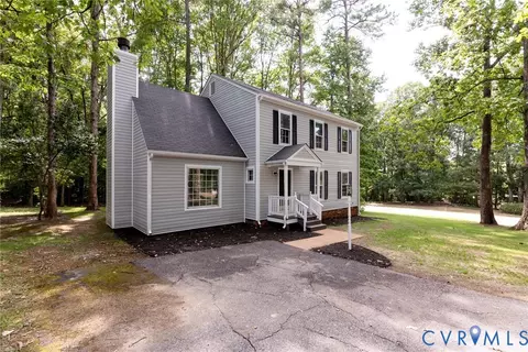 Exterior - 14011 Turtle Hill Rd, Midlothian, VA 23112 photo 4 of 10