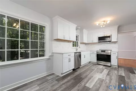 Kitchen - 14011 Turtle Hill Rd, Midlothian, VA 23112 photo 1 of 4
