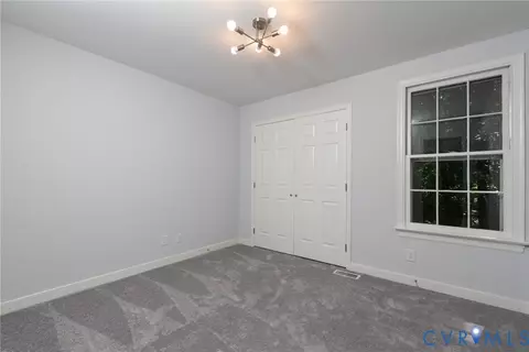 Bedroom - 14011 Turtle Hill Rd, Midlothian, VA 23112 photo 6 of 8
