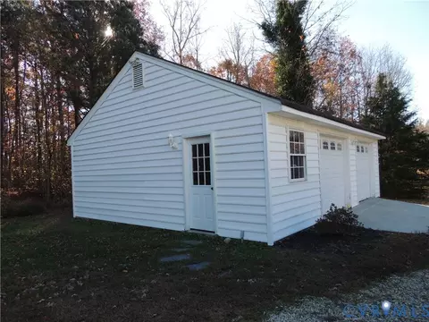 6595 Tranquility Ln, Sutherland, VA 23885 photo 7