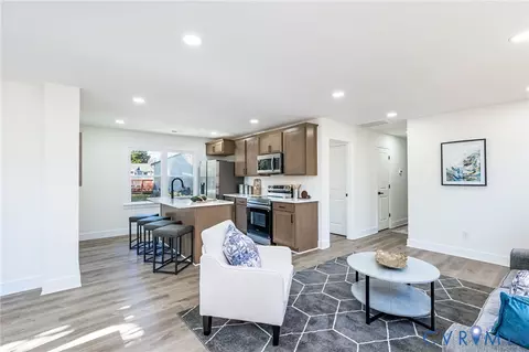 20100 Woodpecker Rd, South Chesterfield, VA 23803