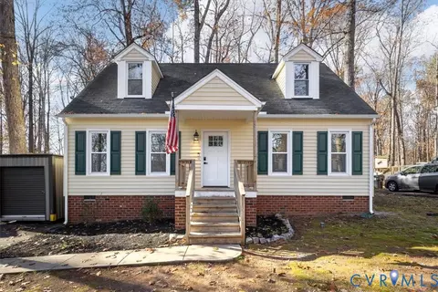 7311 Velvet Antler Dr, Midlothian, VA 23112