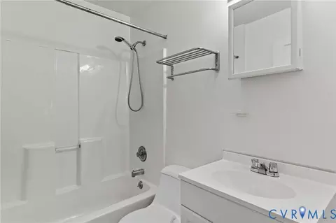 Bath - 8704 Three Notch Rd, Louisa, VA 23093 photo 2 of 2