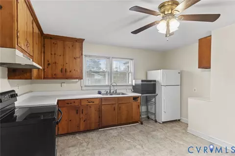 Kitchen - 8704 Three Notch Rd, Louisa, VA 23093 photo 2 of 2