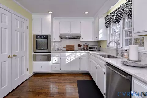 733 E Tazewells Way, Williamsburg, VA 23185 photo 11