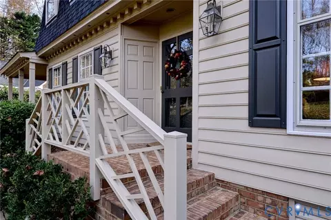 733 E Tazewells Way, Williamsburg, VA 23185 photo 2