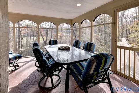 733 E Tazewells Way, Williamsburg, VA 23185 photo 32