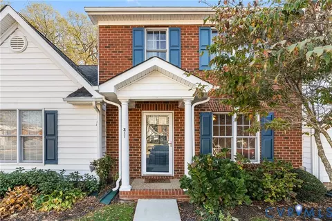 311 Robinson St #2, Ashland, VA 23005