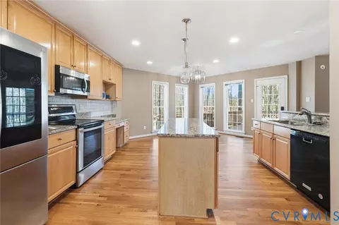 Kitchen - 15430 Foxvale Way, Midlothian, VA 23112 photo 4 of 4