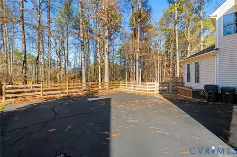 Exterior - 15430 Foxvale Way, Midlothian, VA 23112 photo 6 of 7