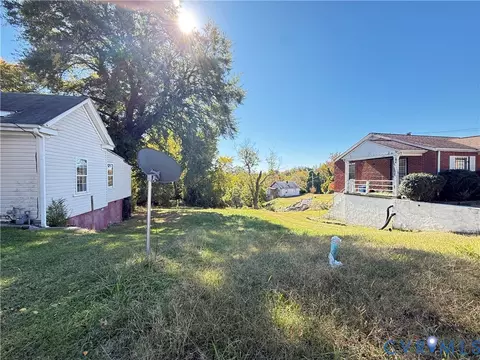 210 Bradley Rd, Danville, VA 24540