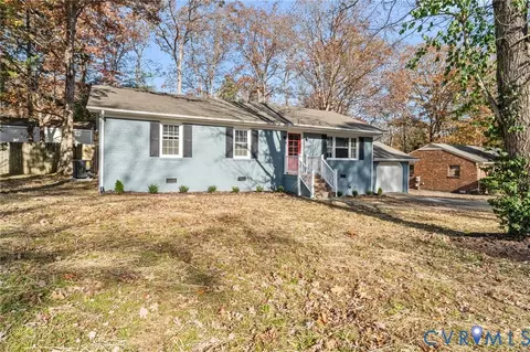 11300 Forestwind Dr, Midlothian, VA 23112