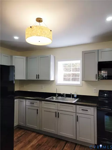1205 Cox Rd, Blackstone, VA 23824 photo 8