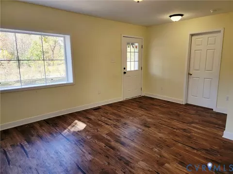 1205 Cox Rd, Blackstone, VA 23824 photo 9